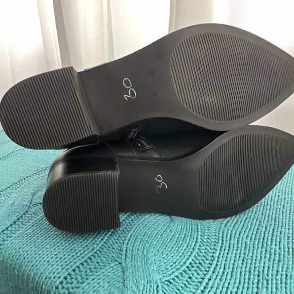 Steve Madden Women's Leather Zip Studded Besto Ankle Bootie Black Size 8 NWOT - Picture 5 of 7